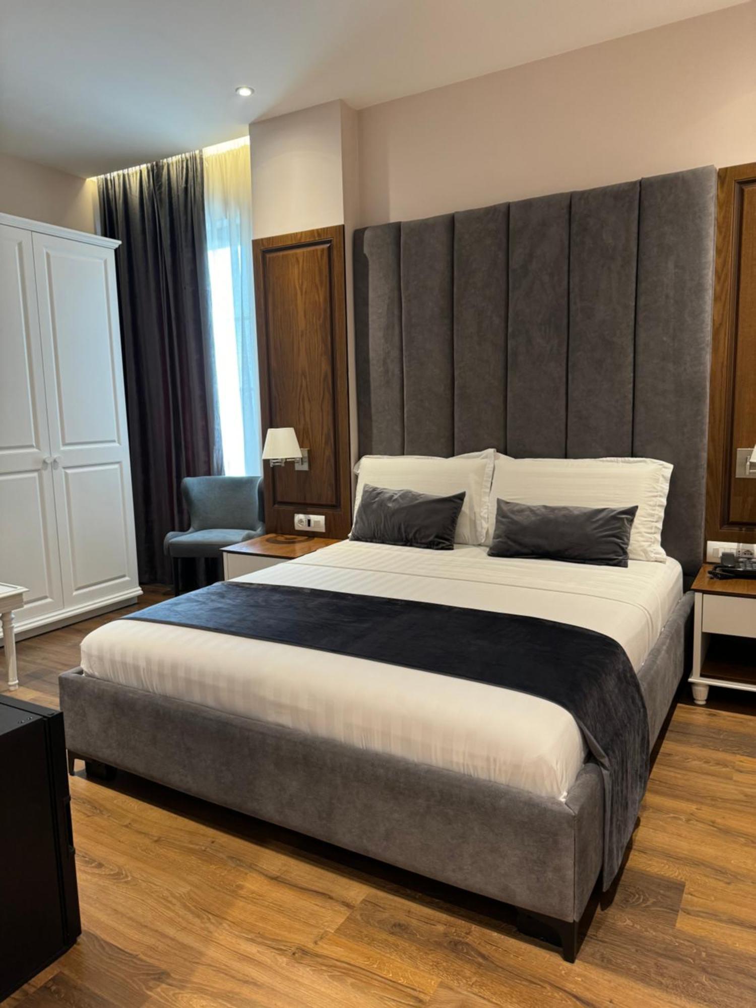 Arberia Palace Hotel Fushe Milot 外观 照片